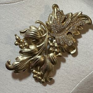 Women Brooch 4.5" Gold Rhinestone Oversized Grape Leaves Preppy Retro Western